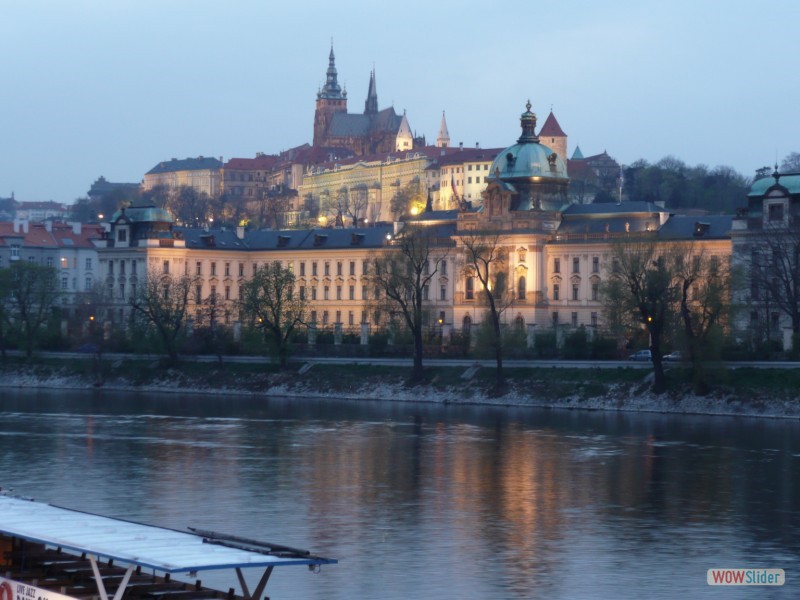 29 Prague castle & St Vitus Cathedral -
                      evening